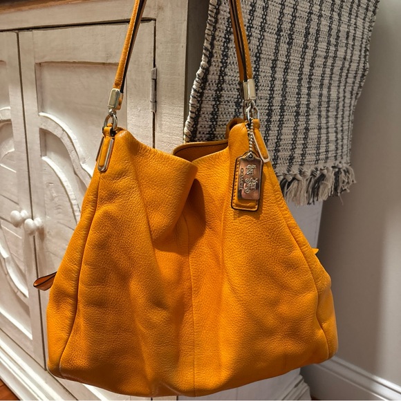 coach Handbags - Coach Orange Hobo Shoulder Bag with Chain Strap